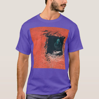 pigeon Nature amp pigeon Red wall Mother pigeon Ph T-Shirt