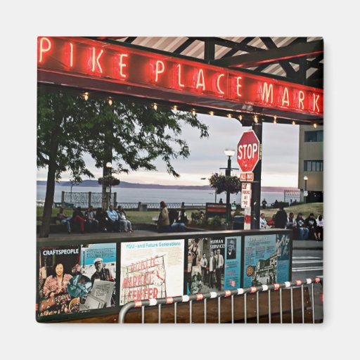 Image of pike place market Seattle Magnet