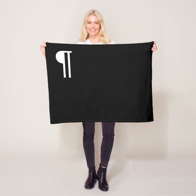 Pilcrow paragraph mark fleece blanket (In Situ)