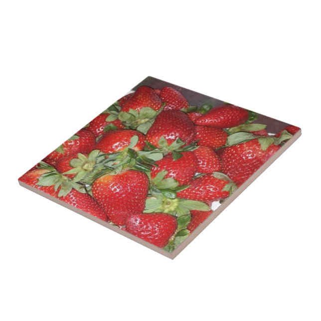 Pile of Red Juicy Strawberries Tile (Side)