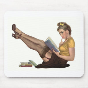Pin up mouse mat