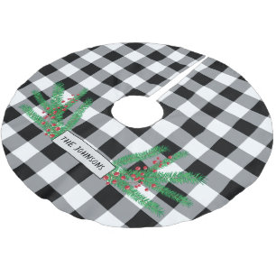 Pine Branches , Red Berries , Buffalo Check Brushed Polyester Tree Skirt