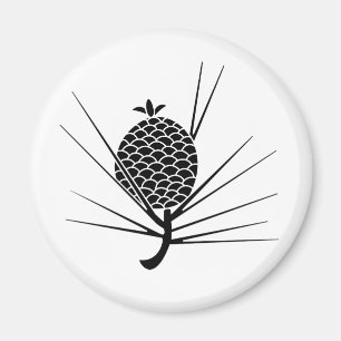 Pine cone with needles magnet