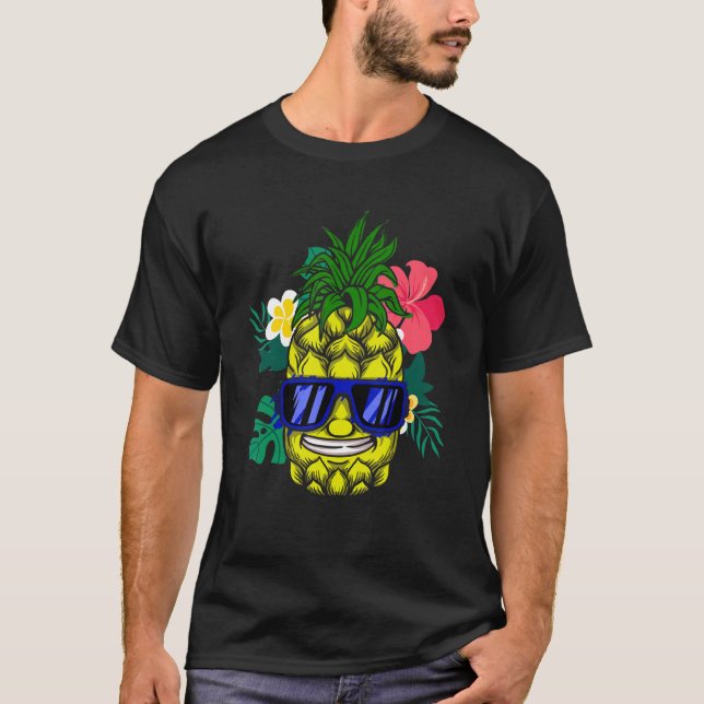 Pineapple Hawaiian Aloha Tropical Honolulu Women M T-Shirt (Front)