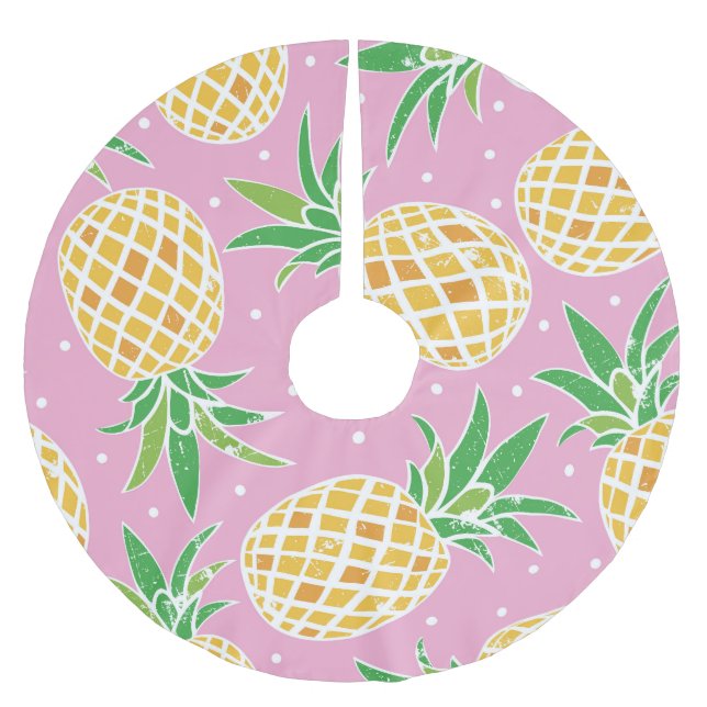 Pineapple Paradise: Tropical Pattern Brushed Polyester Tree Skirt (Front)