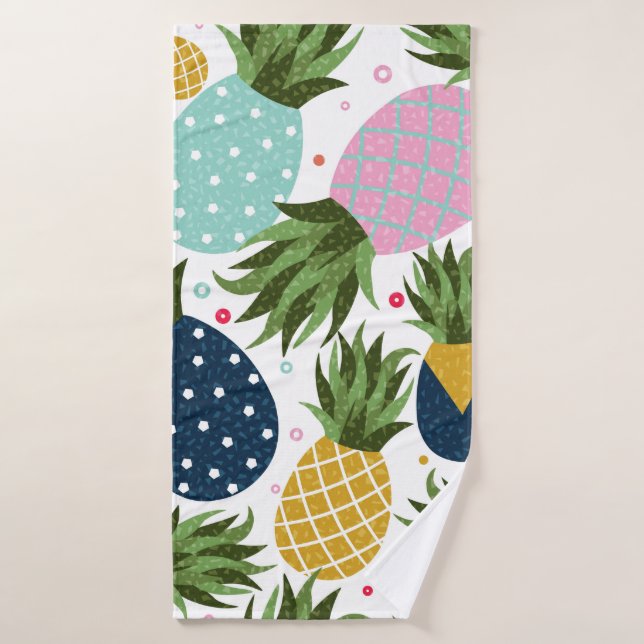 Pineapple seamless pattern illustration, colourful bath towel (Bath Towel)