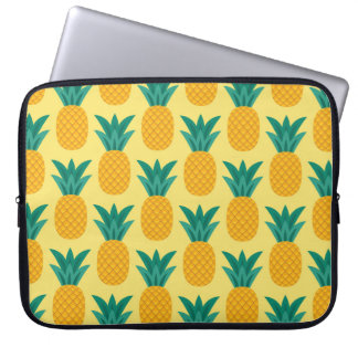 Pineapple Vintage: Fruitful Pattern Delight. Laptop Sleeve