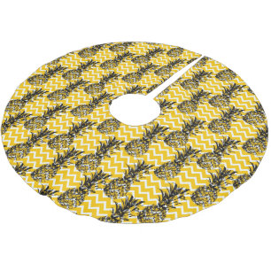 Pineapple Zigzags Brushed Polyester Tree Skirt