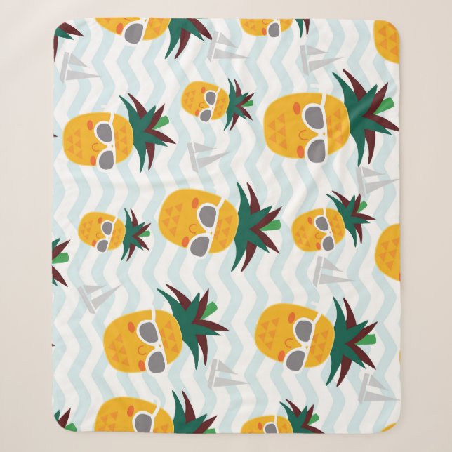 Pineapples, boat: cute ocean pattern. sherpa blanket (Front)