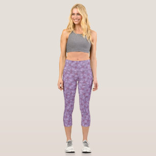 Pineywoods Geranium Seamless Pattern Capri Leggings