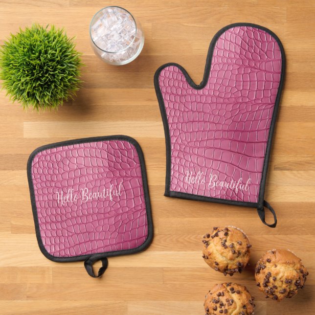 Pink Alligator Animal Print Oven Mitt & Pot Holder Set (Top Down)