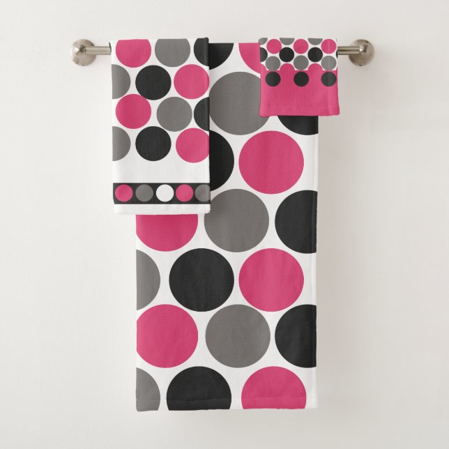 Pink and Grey Polika Dot   Bath Towel Set (Insitu)