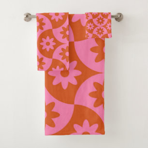Pink and Orange Flowers on Mid Century Scallop Bath Towel Set
