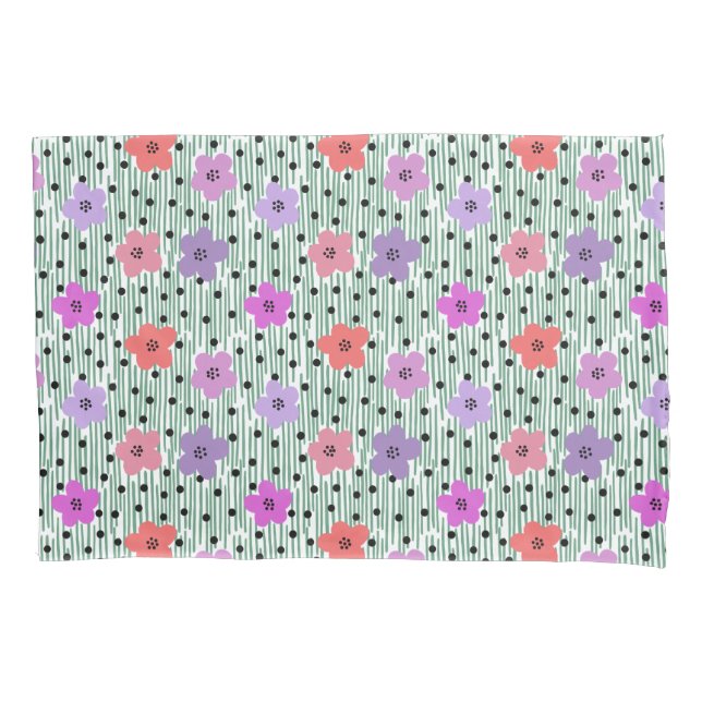 Pink and purple daisy floral print pillowcase (Front)