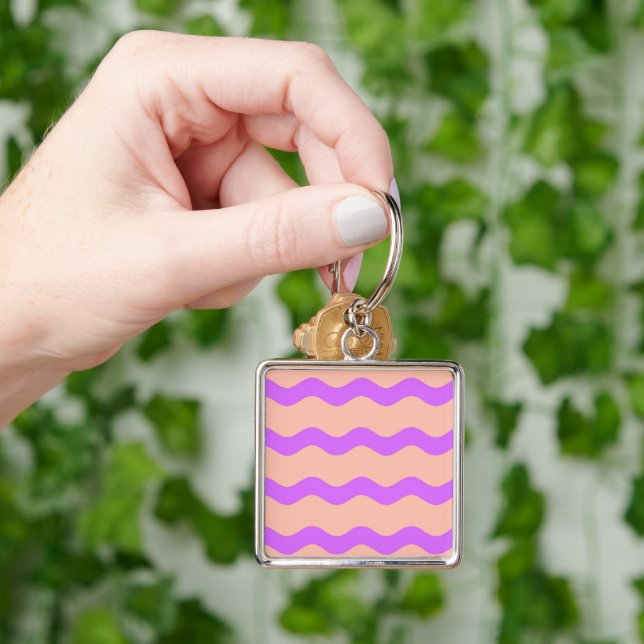 Pink and purple waves pattern key ring (Hand)