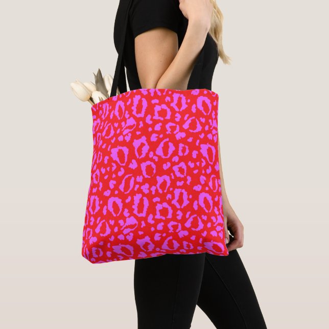 Pink And Red Leopard Print Pattern Tote Bag (Close Up)