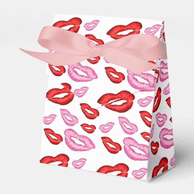 Pink and red lipstick prints favour box (Front Side)