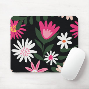 Pink and White Daisy Pattern Mouse Mat