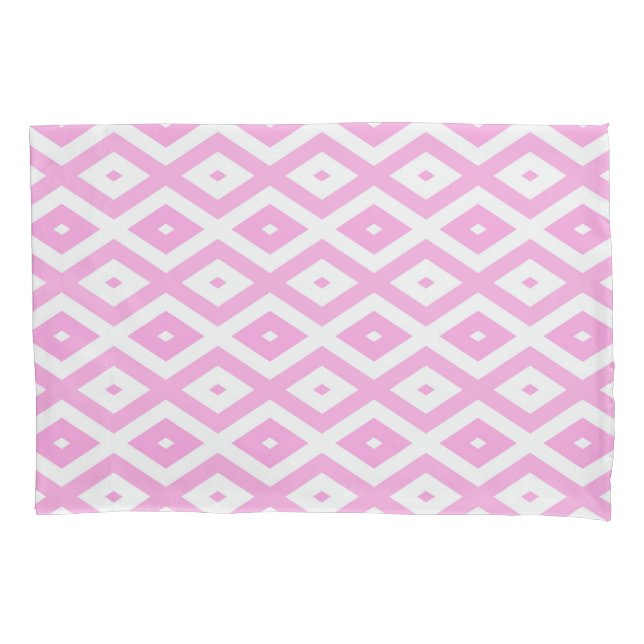 Pink and white diamond pattern pillowcase (Front)