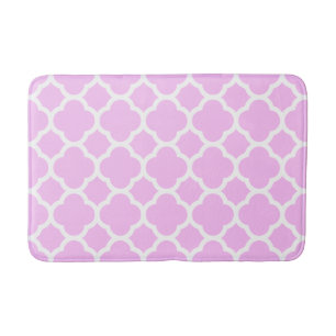 Pink and White Quatrefoil Pattern Bath Mat