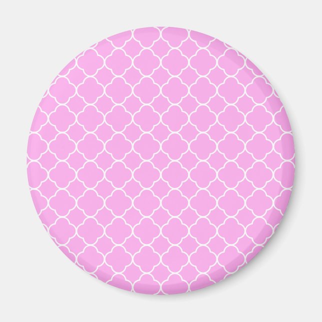 Pink And White Quatrefoil Pattern Magnet (Front)