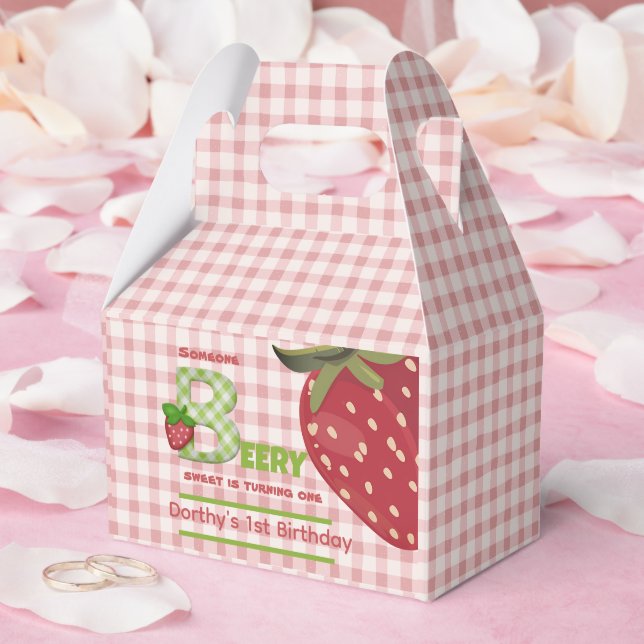Pink Berry Sweet Strawberry Favour Box (Wedding)