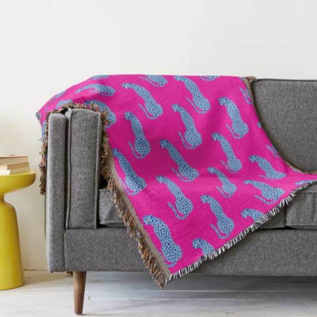 Pink & Blue Modern Jungle Cheetah Throw Blanket (Pink & Blue Modern Jungle Cheetah Throw Blanket
)