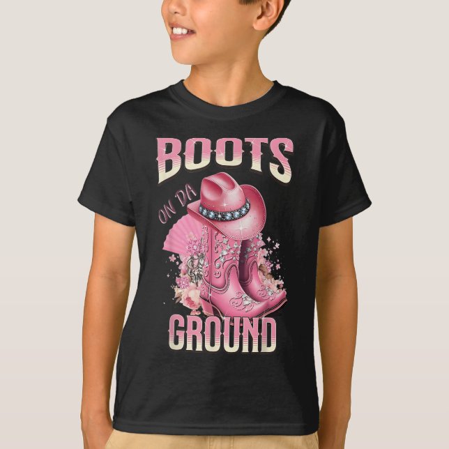 Pink Boots On Da Ground Western Cowgirl Hat And Bo T-Shirt (Front)
