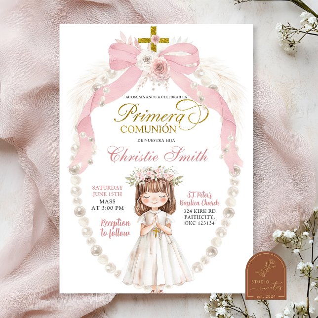 Pink Bow Girl Praying Spanish Primera Comunion Invitation (Creator Uploaded)
