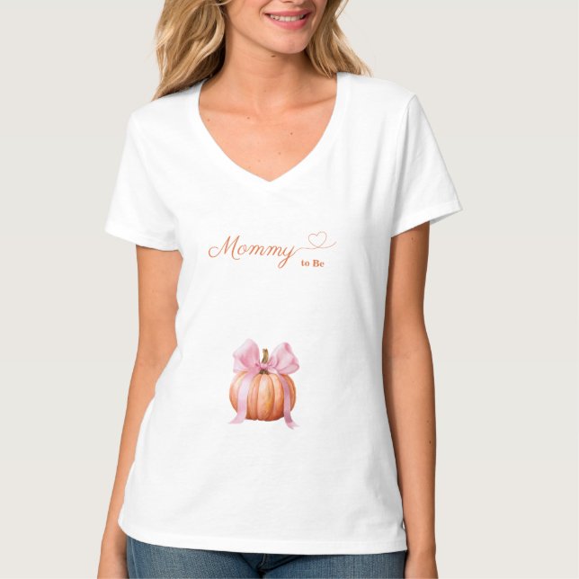 Pink Bow Pumpkin Mummy to Be T-Shirt (Front)