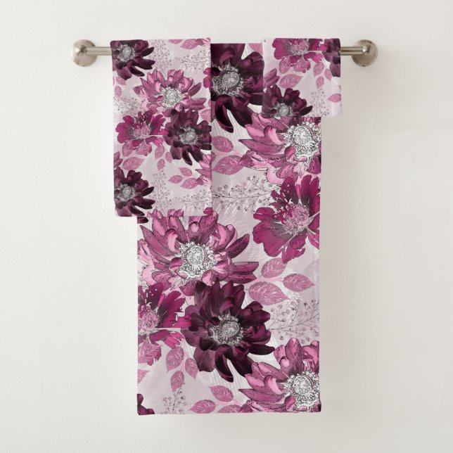 Pink, burgundy flowers on dusty pink bath towel set (Insitu)