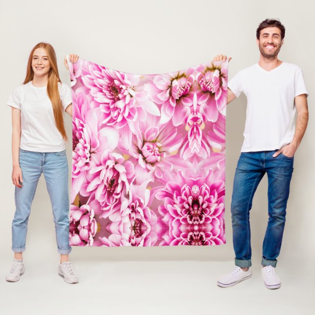 Pink Chrysanthemum Flower   Fleece Blanket (In Situ)