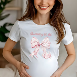 Pink Coquette Bow & Pearls Mommy to be T-Shirt