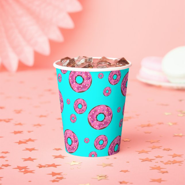 Pink cream doughnuts paper cups (Insitu)