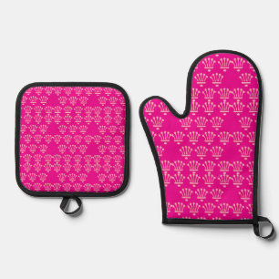 Pink Crowns Hot Pink Oven Mitt & Pot Holder Set