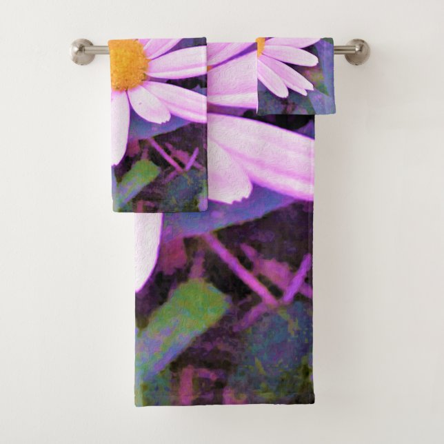 Pink Daisy Flower Bath Towel Set (Insitu)