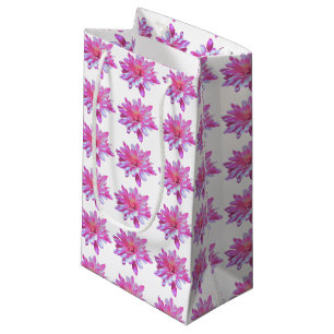 Pink daisy pattern, pretty floral pattern small gift bag
