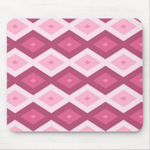 Pink diamond pattern mouse mat