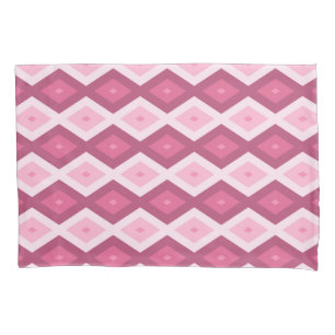 Pink diamond pattern pillowcase