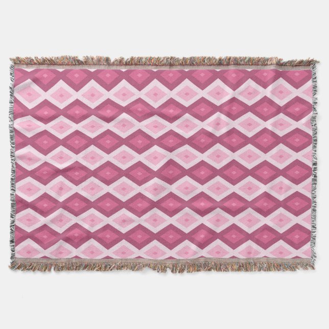 Pink diamond pattern throw blanket (Front)