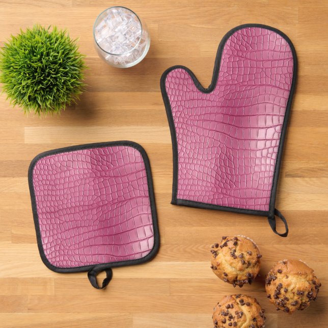 Pink Faux Alligator Animal Print Oven Mitt & Pot Holder Set (Top Down)