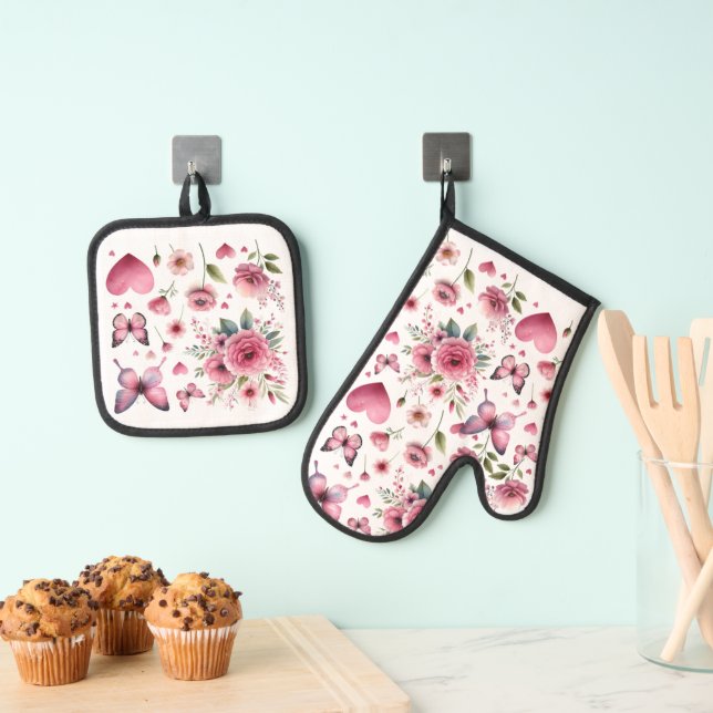 Pink Floral Girly Oven Mitt & Pot Holder Set (Insitu(Hanging))