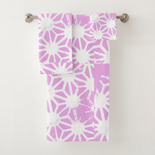 Pink geometric pattern bath towel set