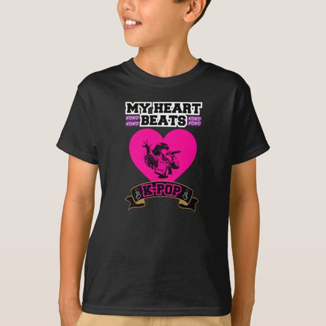 Pink Heart Idol Singing KPop Music Love Design T-Shirt (Front)
