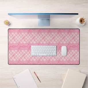 PINK HEART QUILT Desk Mat / Small Scale