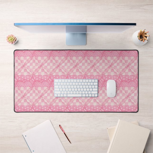 PINK HEART QUILT Desk Mat / Small Scale (Office 1)