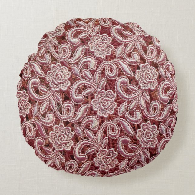 Pink lace, vintage roses pattern. round cushion (Front)