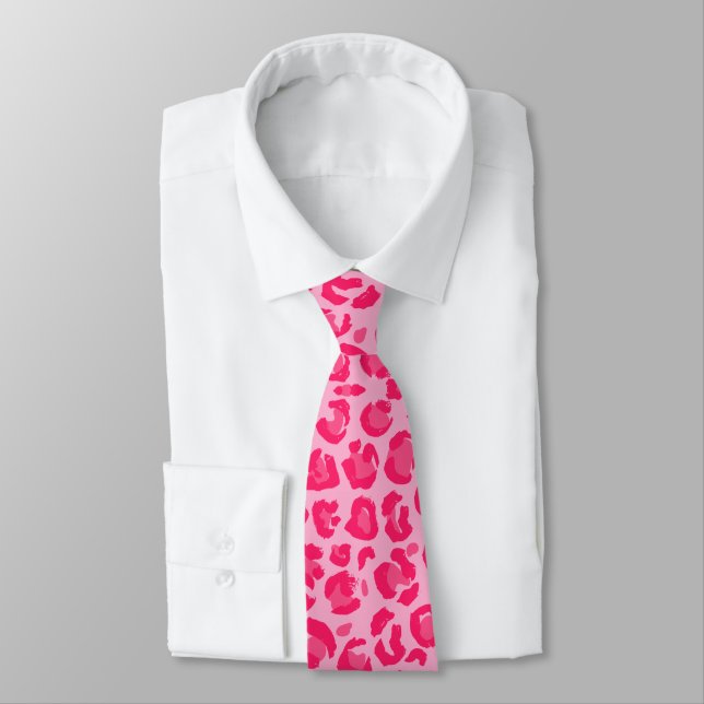 Pink Leopard Pattern Tie (Tied)