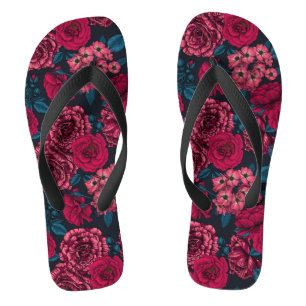 Pink, red and bi-colour roses with blue leaves on flip flops