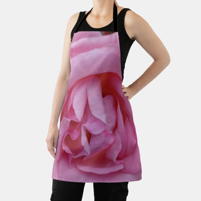 Pink rose flower apron (Insitu)